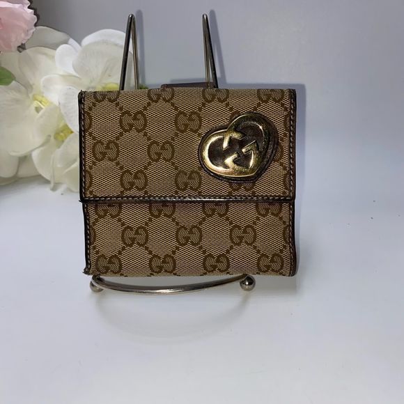 Authentic Gucci GG Logo Heart Compact Wallet